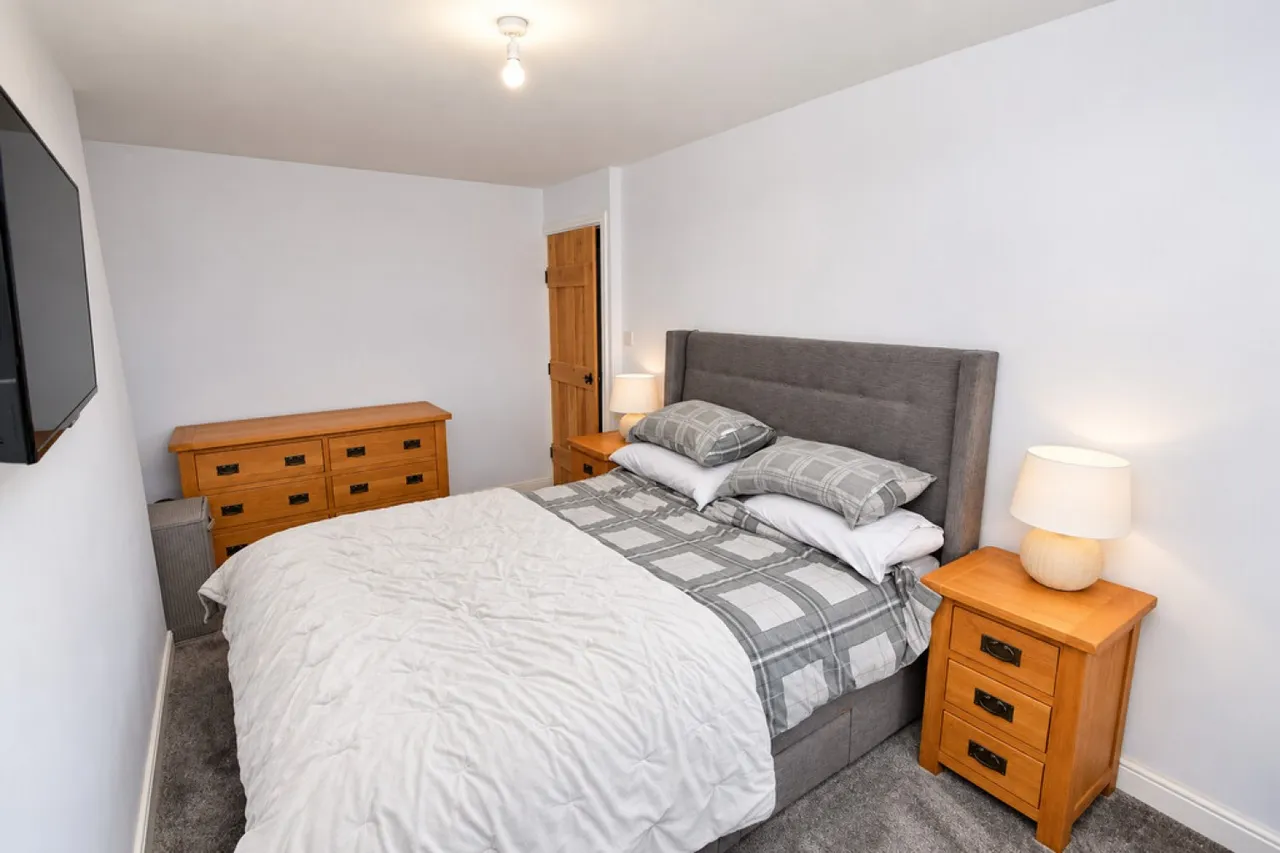 Oakworth, Keighley, BD22, photo 12