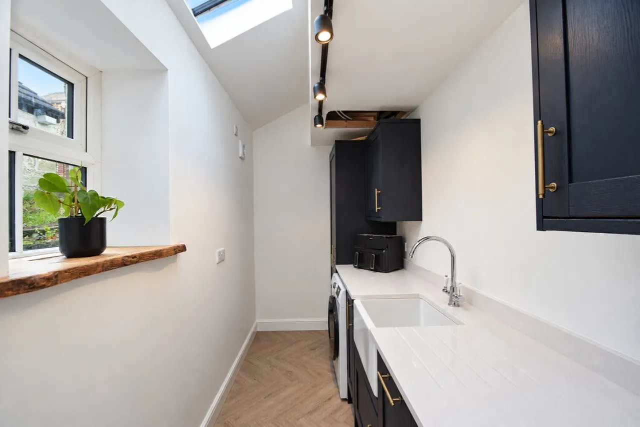Oakworth, Keighley, BD22, photo 9