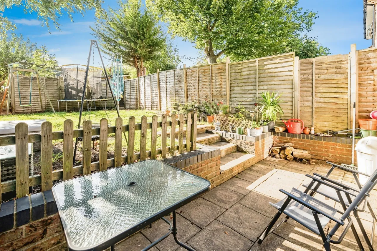 Conifer Rise, High Wycombe, HP12, photo 12