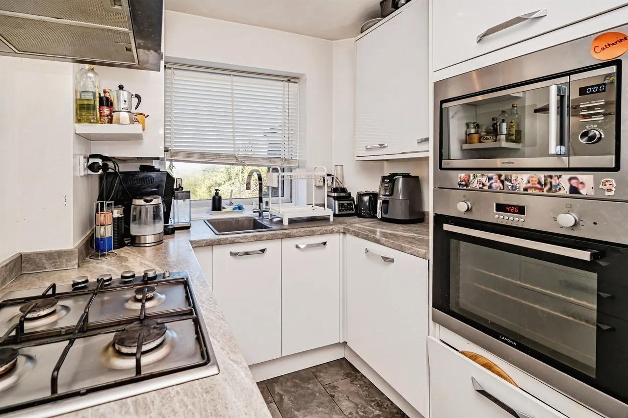 Conifer Rise, High Wycombe, HP12, photo 5