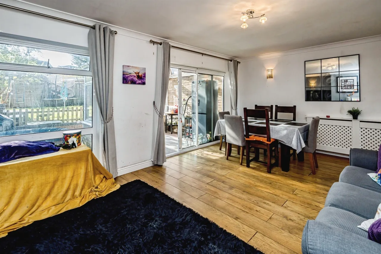 Conifer Rise, High Wycombe, HP12, photo 3