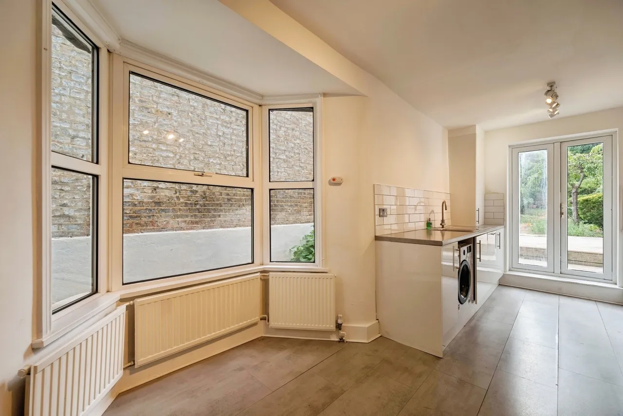 Grange Park Road, Leyton, E10, photo 10
