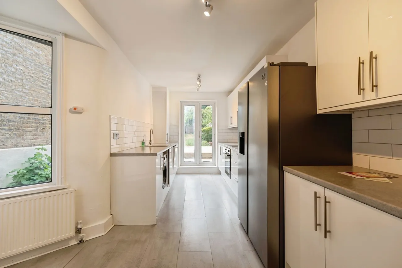 Grange Park Road, Leyton, E10, photo 2