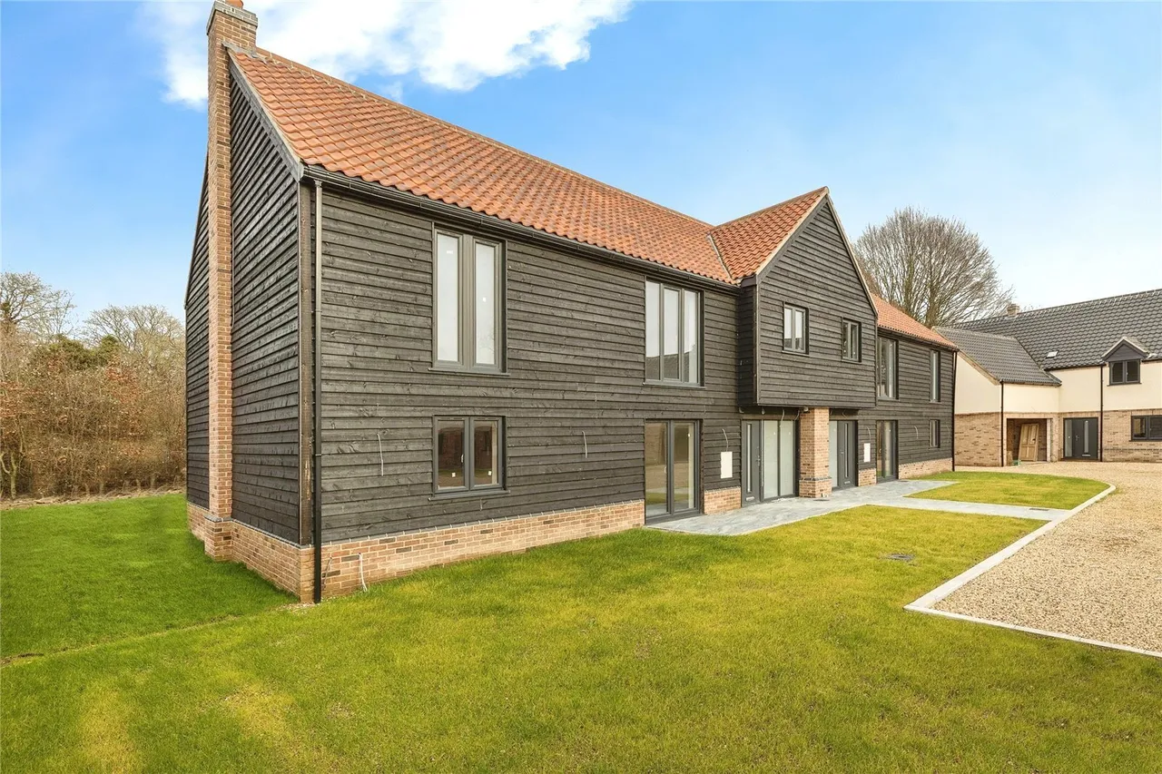 4 bed house for sale — Talbot Manor Garden, Plot 7, Lynn Road, Fincham, Kings Lynn, PE33