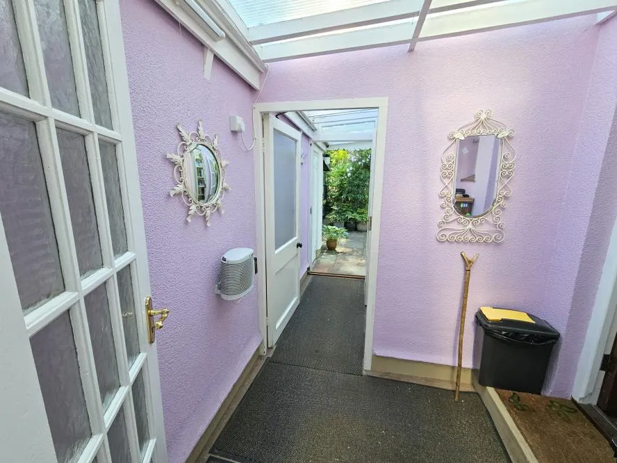 Quarry Close, Colehill, BH21, photo 13