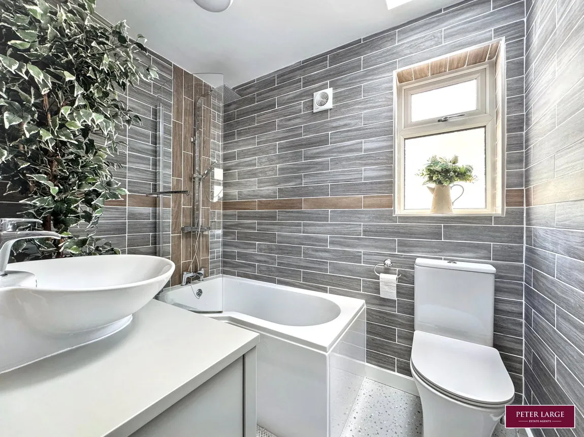 Green Lanes, Prestatyn, Denbighshire, LL19 7BH, photo 8