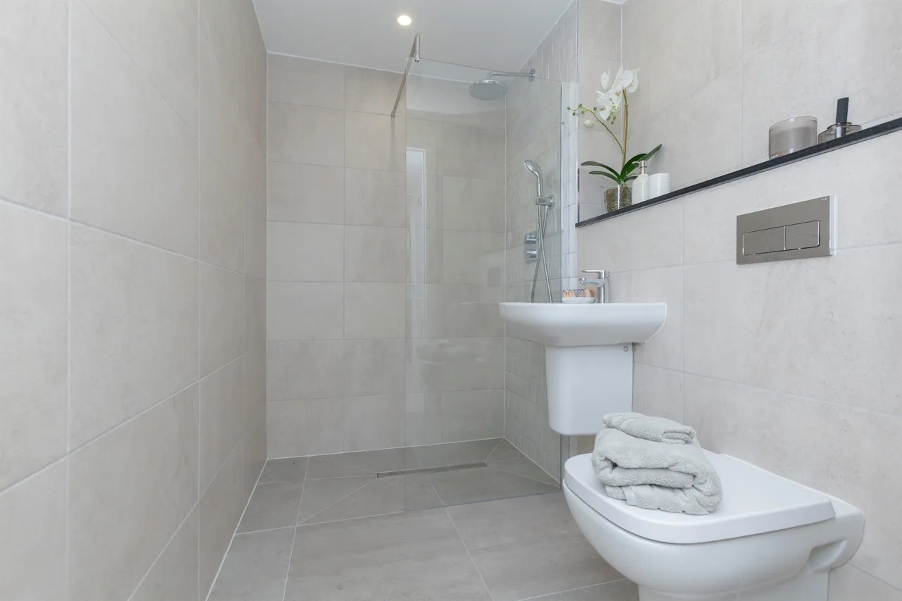 Melton Road, Leicester, LE4, photo 11