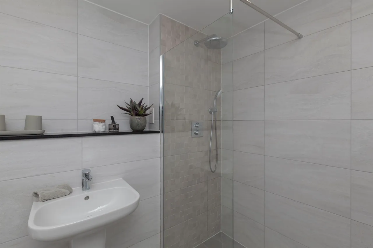 Melton Road, Leicester, LE4, photo 13