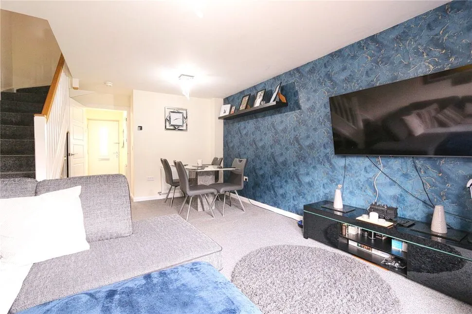 Fields Farm Road, Hyde, SK14, photo 11