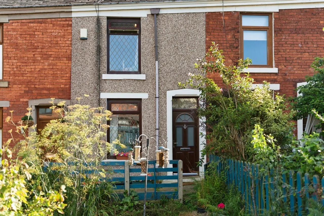 2 bed house for sale, Haydock Street, Blackburn, BB1