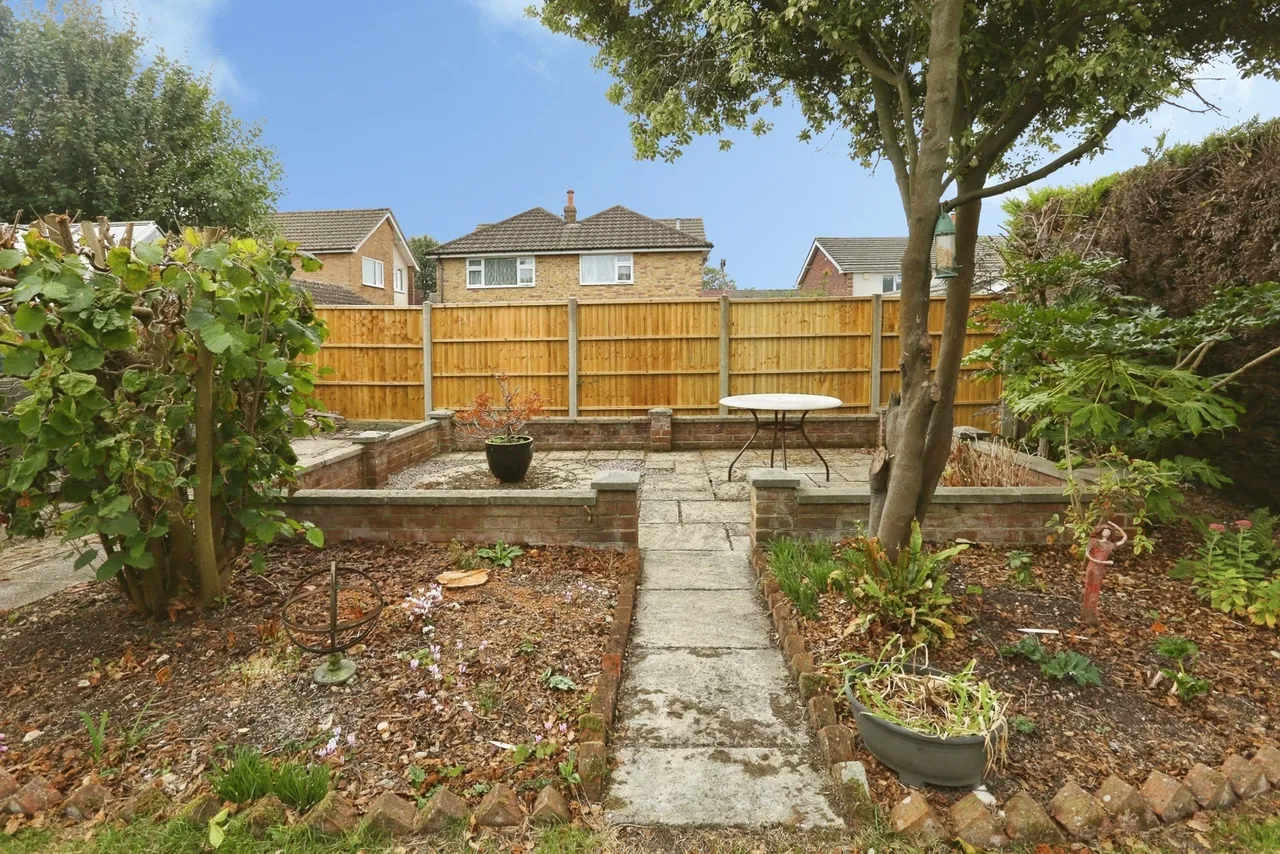 Malcolm Close, Locks Heath, SO31, photo 19