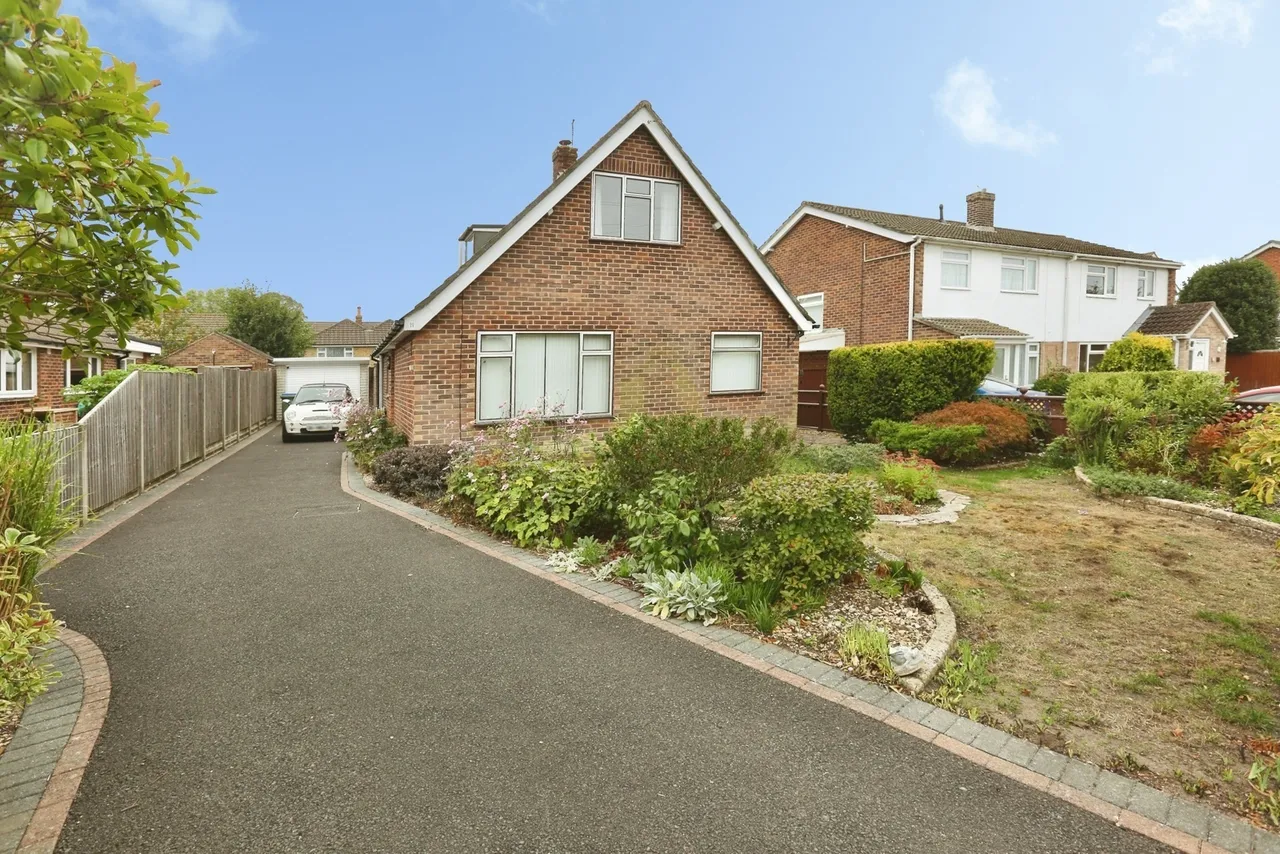Malcolm Close, Locks Heath, SO31, photo 23