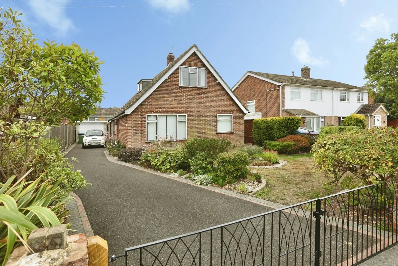 3 bed house for sale, Malcolm Close, Locks Heath, SO31