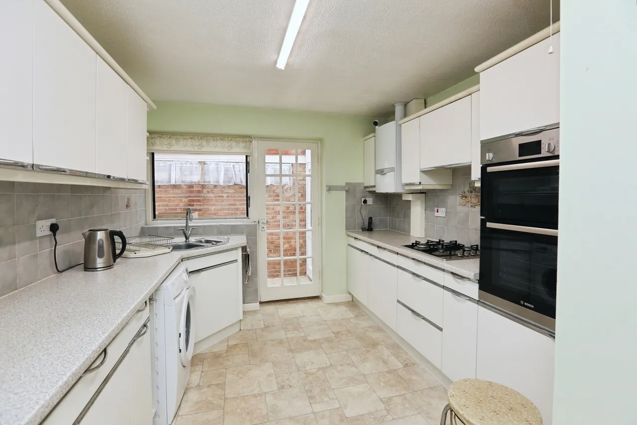 Malcolm Close, Locks Heath, SO31, photo 8