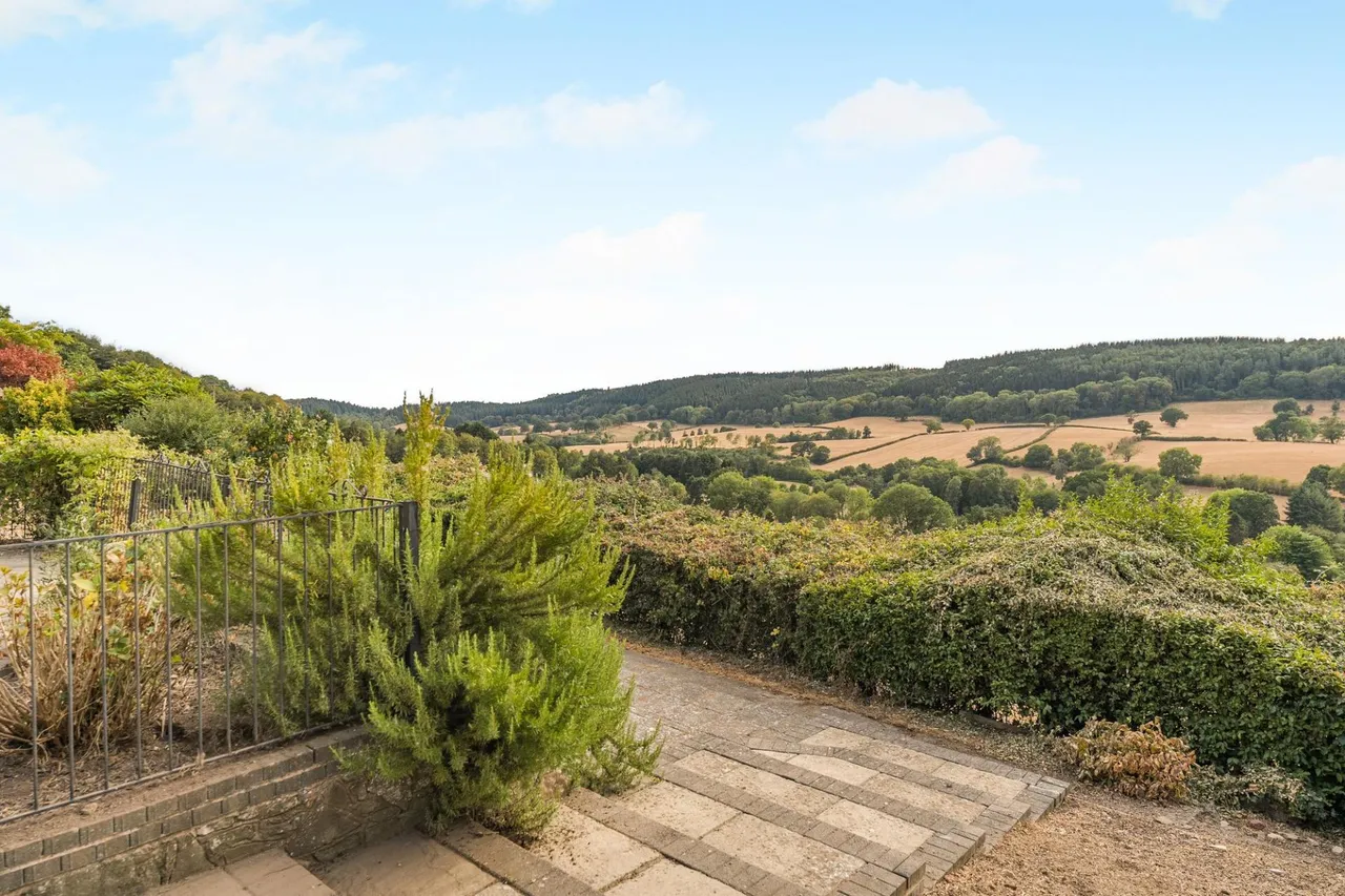 Hopes Hill, Longhope, GL17, photo 2
