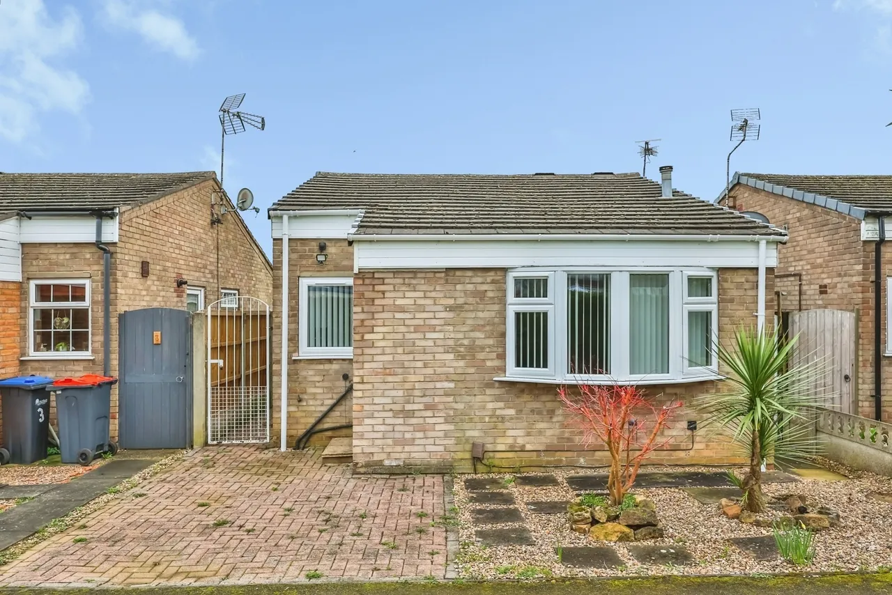 Field Avenue, Hucknall, Nottingham, Nottinghamshire, NG15, photo 15