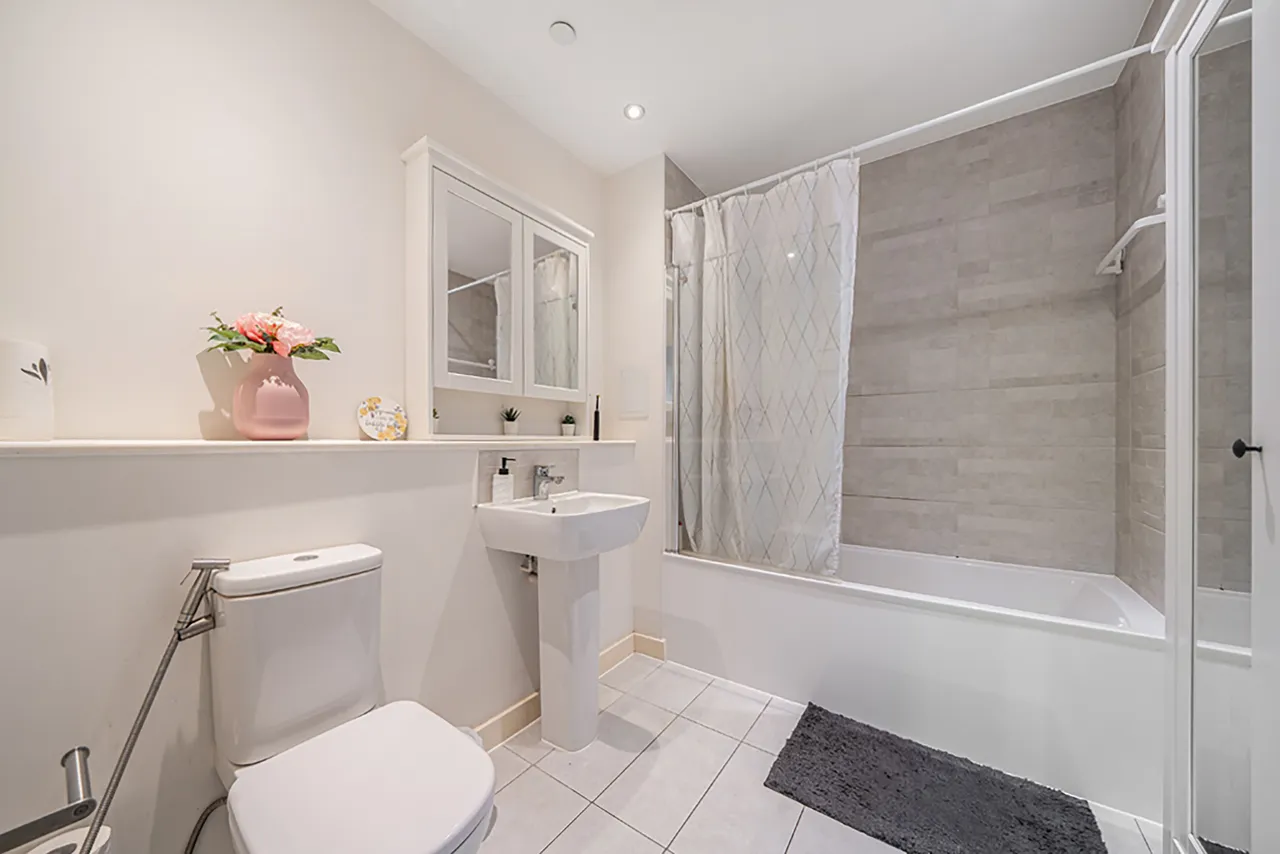 Flat 3, Halley House, LONDON, photo 8