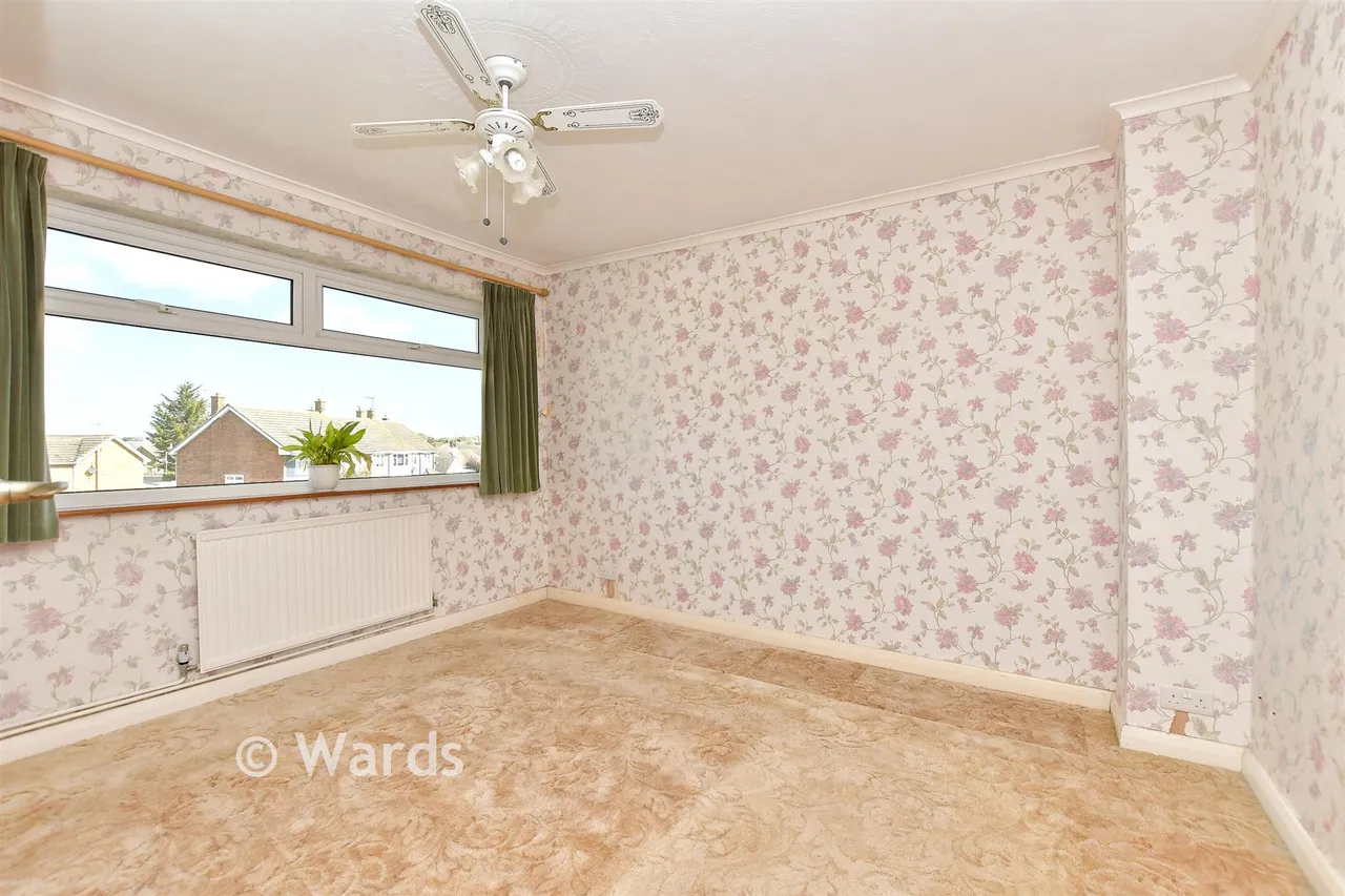 Uplands Way, Minster-On-Sea, ME12, photo 8