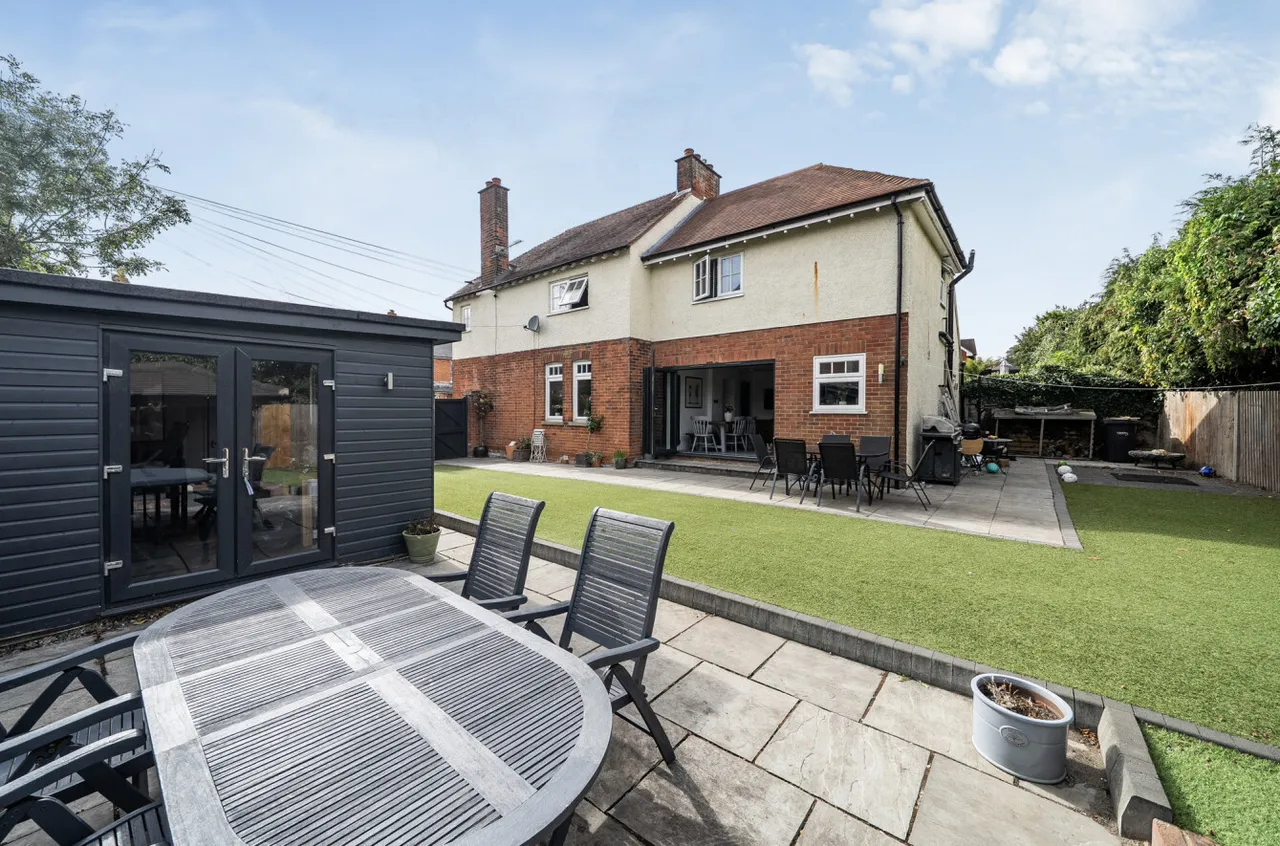 Upper Hale Road, Farnham, Surrey, GU9 0NS, photo 18