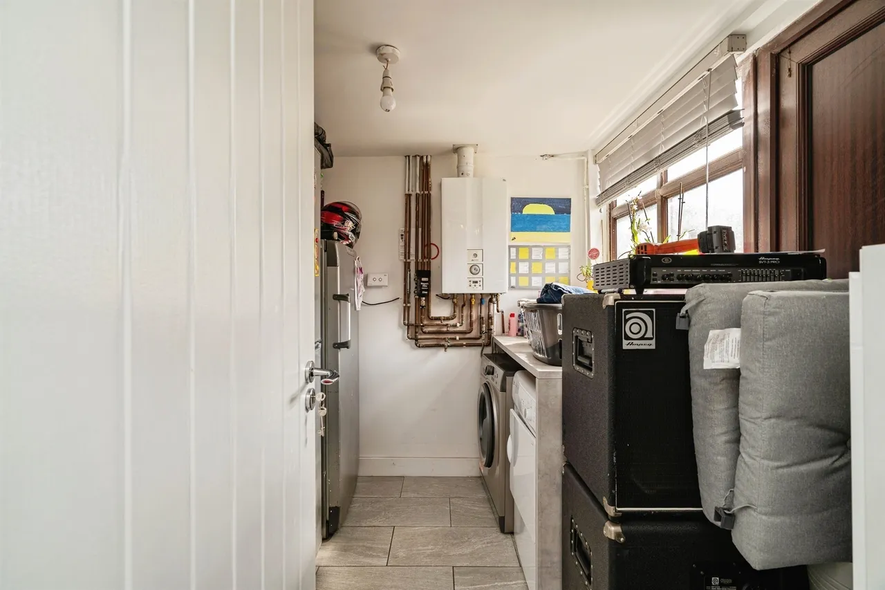 Clover Way, Bradwell, GREAT YARMOUTH, photo 8
