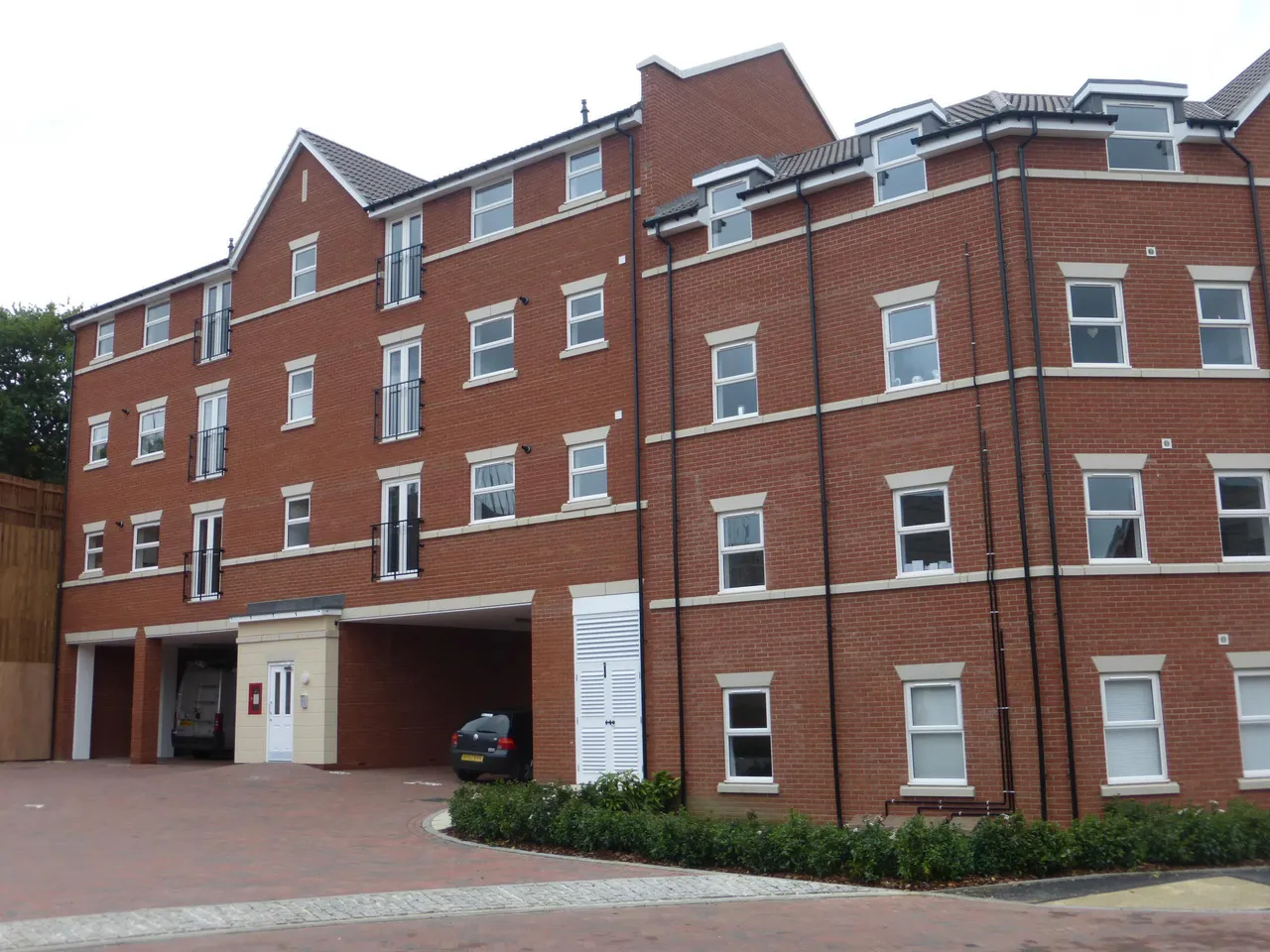 2 bed property to rent — Meridian Rise