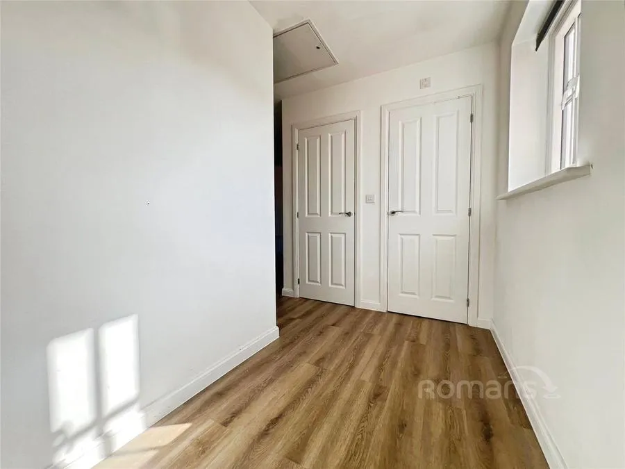 Charteris Close, Wellesley, GU11, photo 15