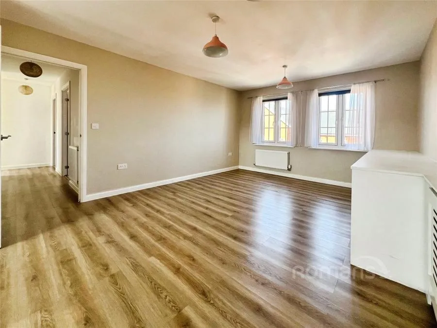 Charteris Close, Wellesley, GU11, photo 6