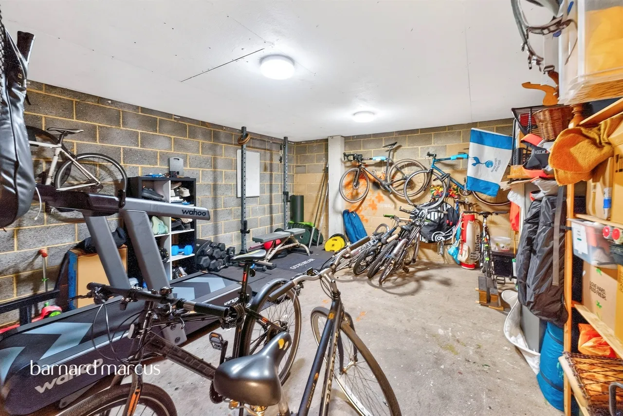 Church Road, London, N17, photo 10