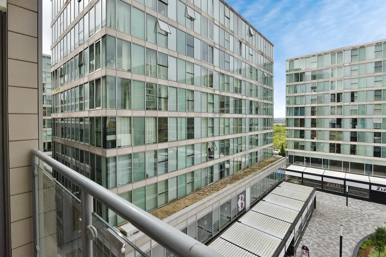 Mortimer Square, Milton Keynes, MK9, photo 11