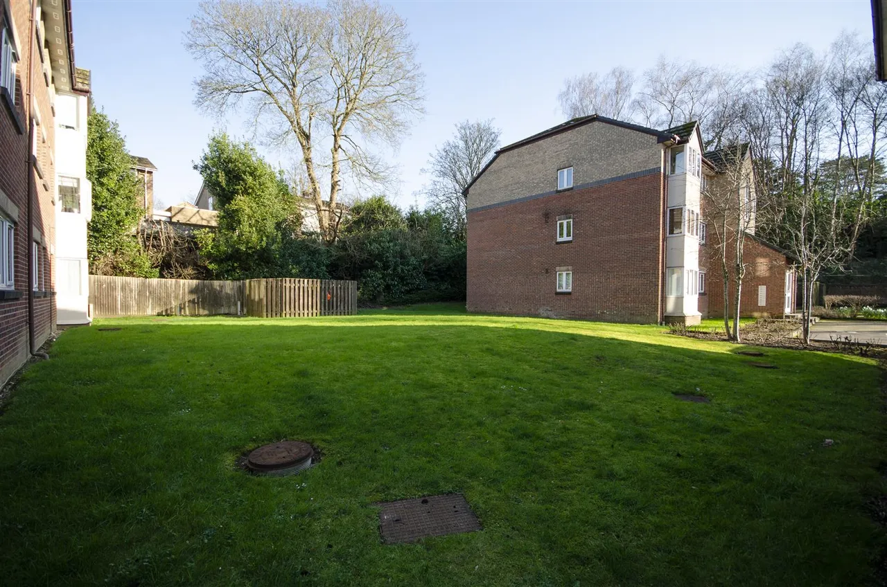 High Street, West End, Southampton, SO30 3DT, photo 8