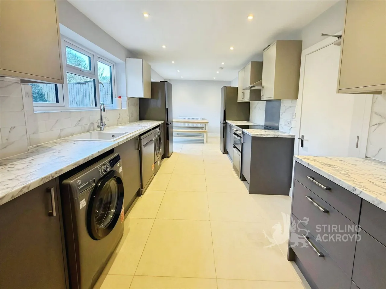 Applegarth Avenue, Guildford, GU2, photo 5