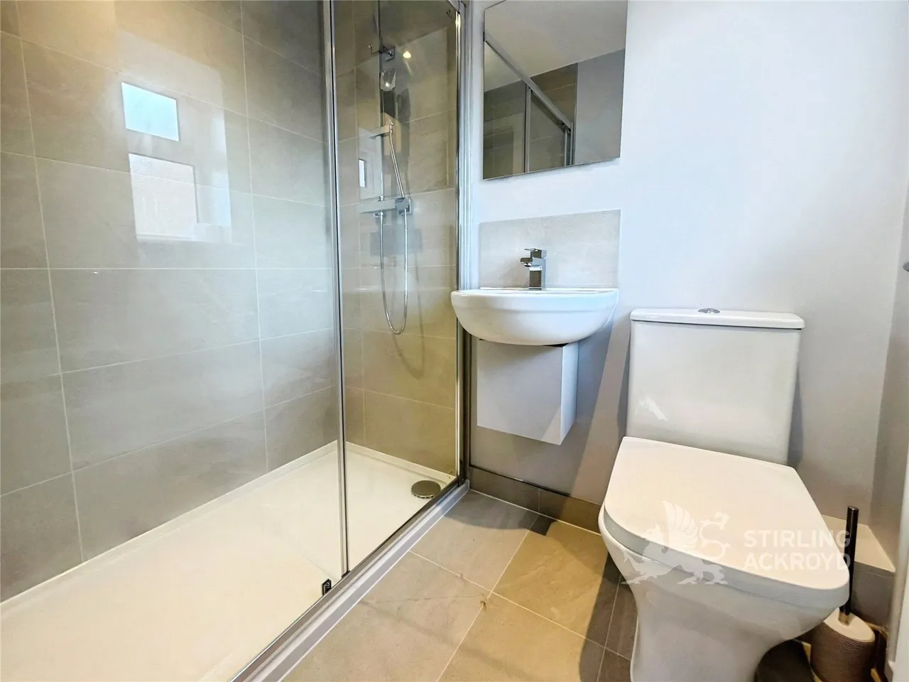 Applegarth Avenue, Guildford, GU2, photo 9