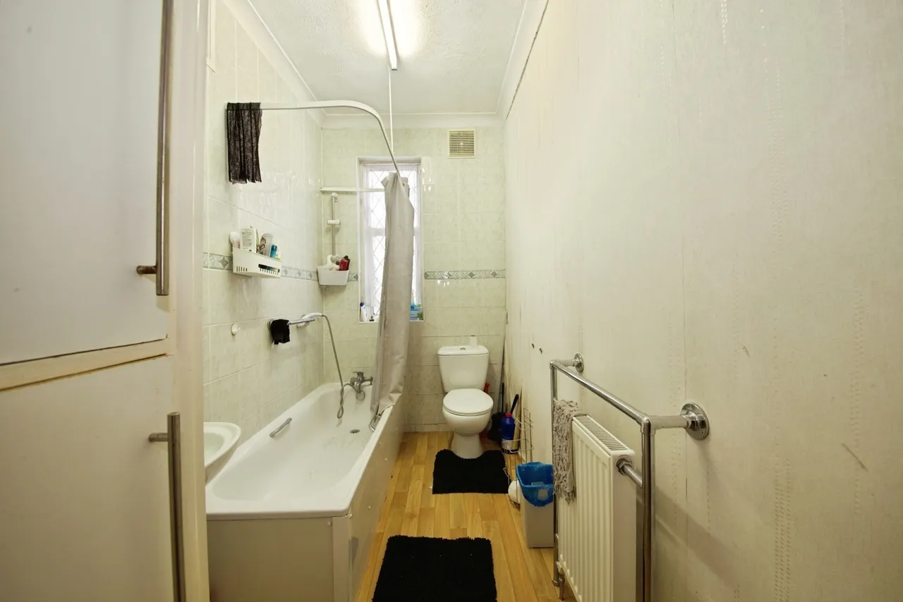 Albany Road, ROMFORD, Essex, RM6, photo 4