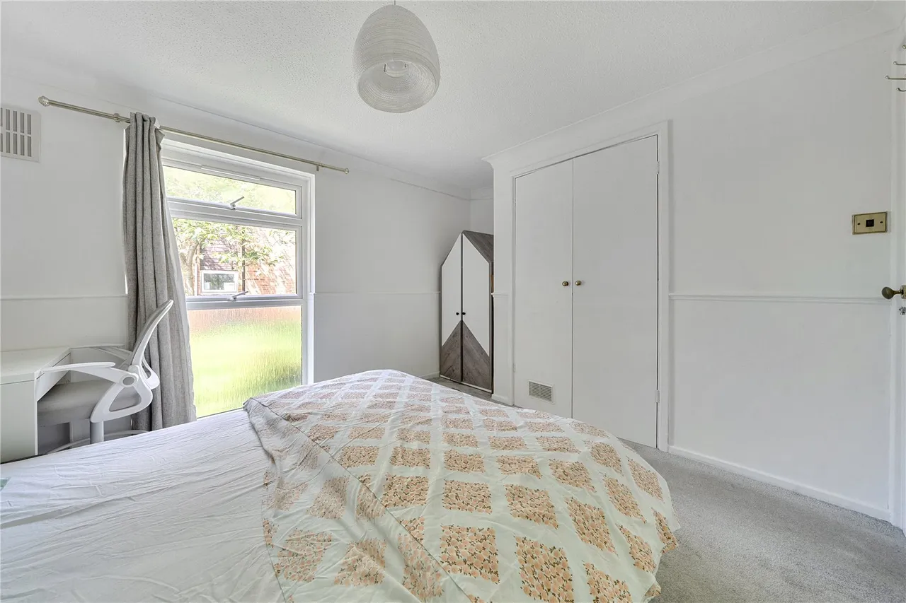 Buckingham Avenue, Perivale, UB6, photo 15