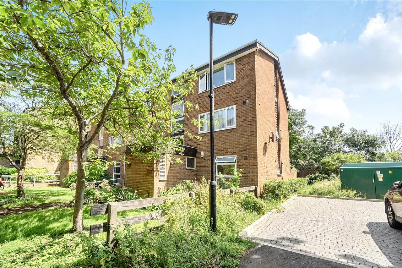 Buckingham Avenue, Perivale, UB6, photo 21
