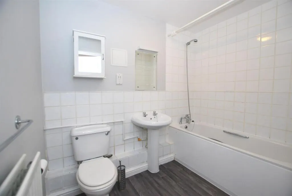 Forty Avenue, Wembley, HA9, photo 4