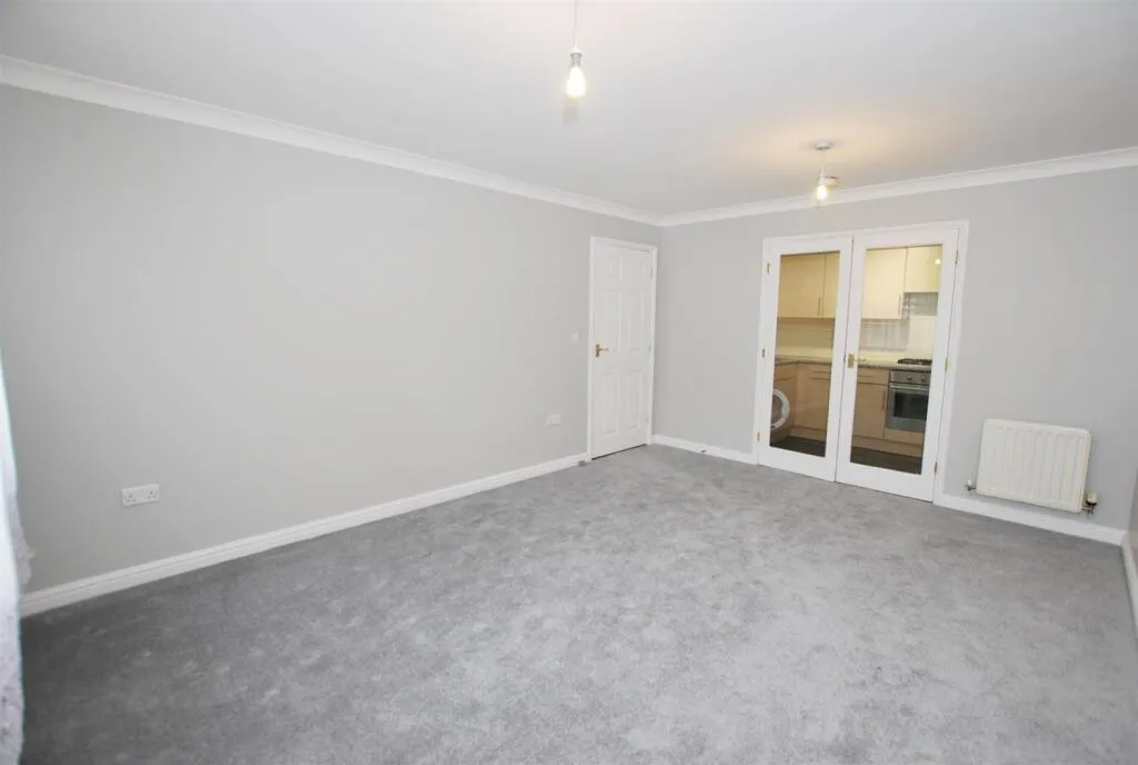 2 bed flat to rent, Forty Avenue, Wembley, HA9