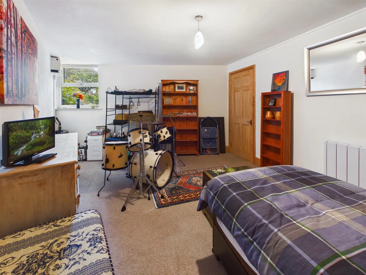 Corbar Road, Buxton, photo 8