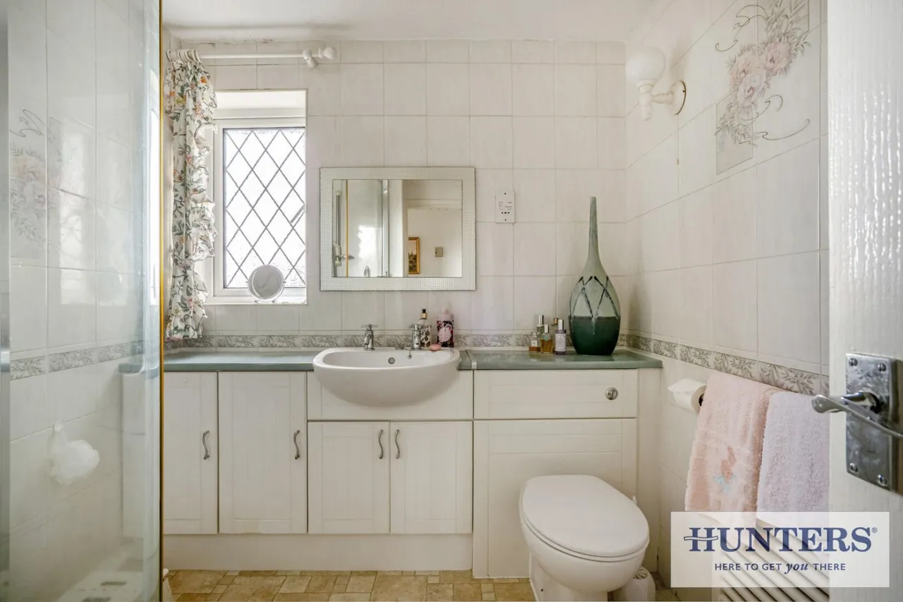 Rufford Avenue, Yeadon, LS19, photo 10