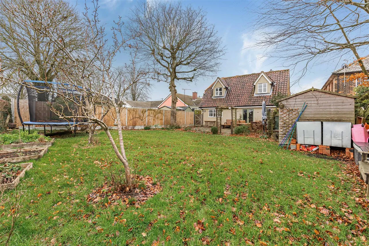North Street, Hundon, CO10, photo 23