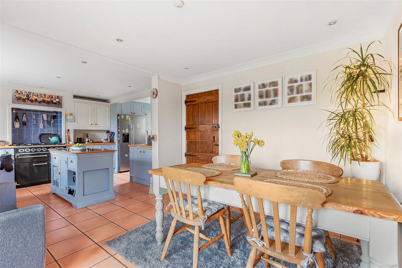 North Street, Hundon, CO10, photo 6