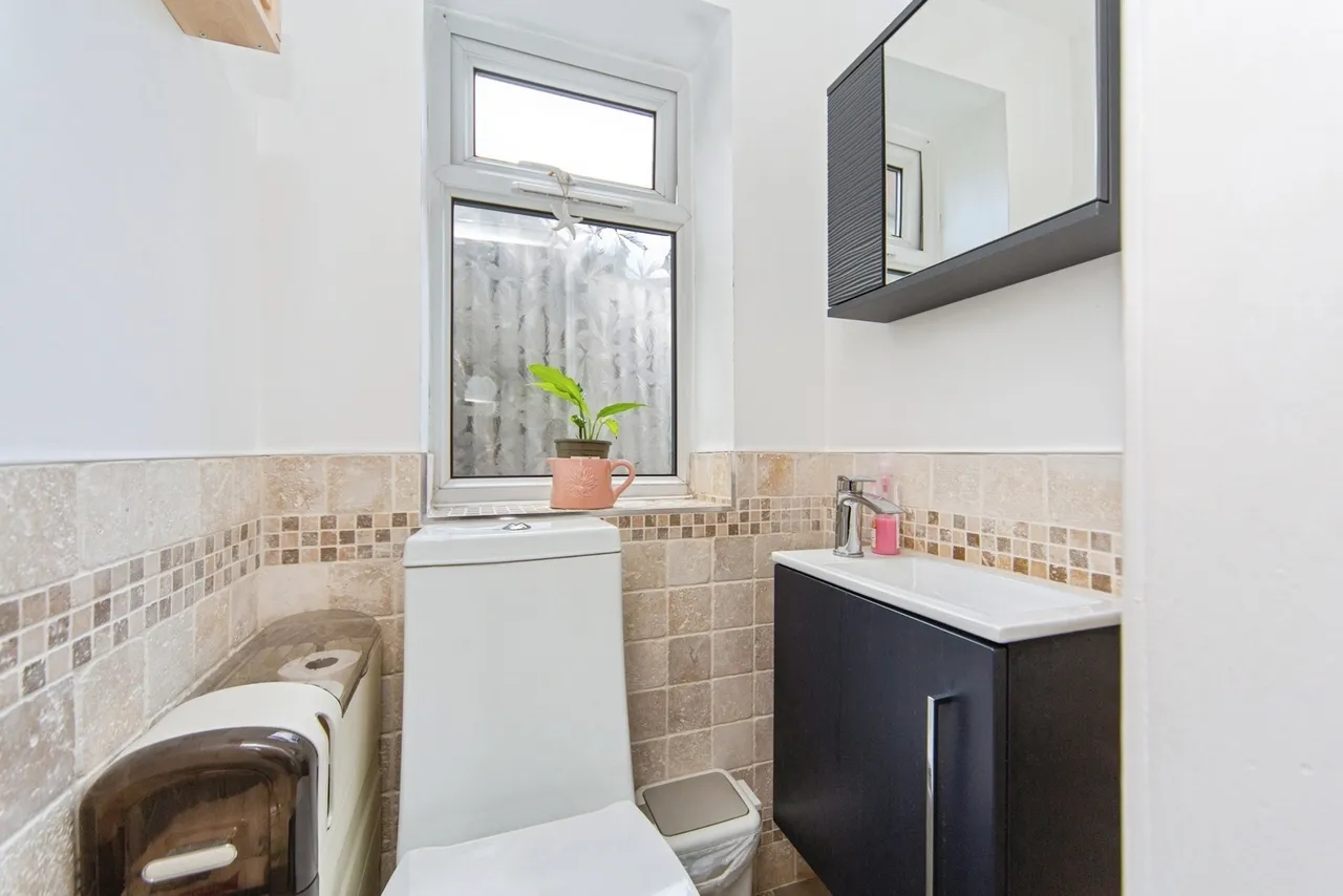 Old Chester Road, Bebington, CH63, photo 11