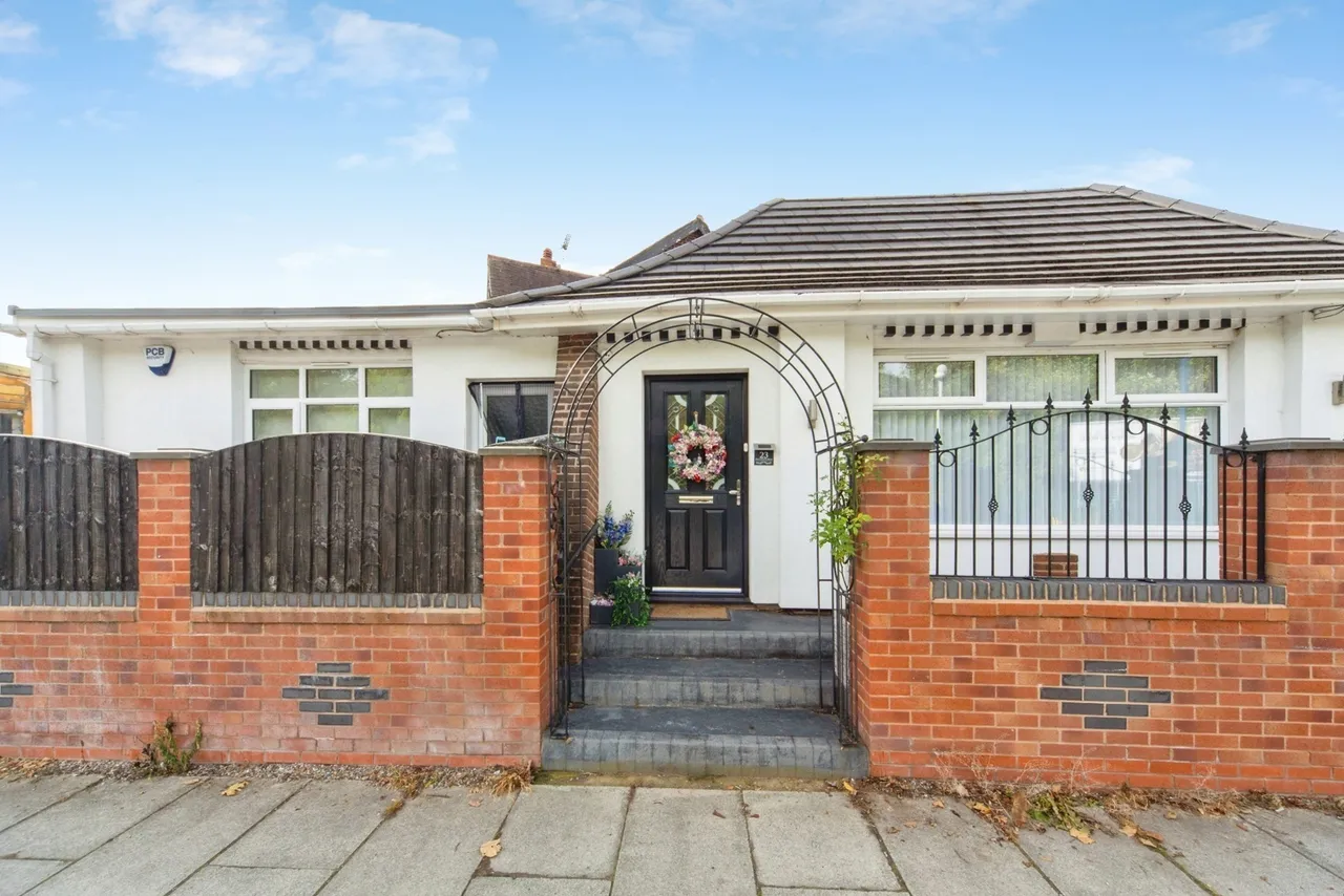 Old Chester Road, Bebington, CH63, photo 16