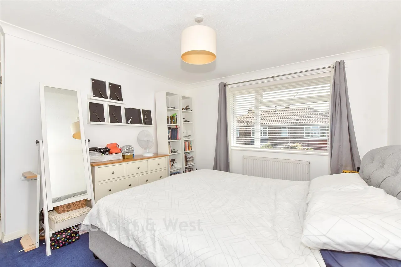 St. Thomas's Court, Portsmouth, PO1, photo 8