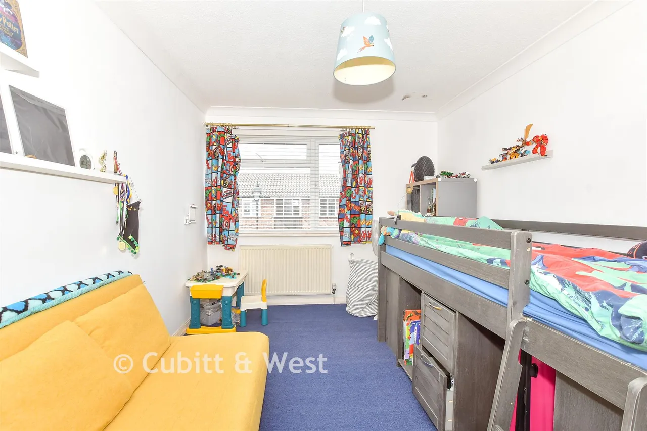 St. Thomas's Court, Portsmouth, PO1, photo 9