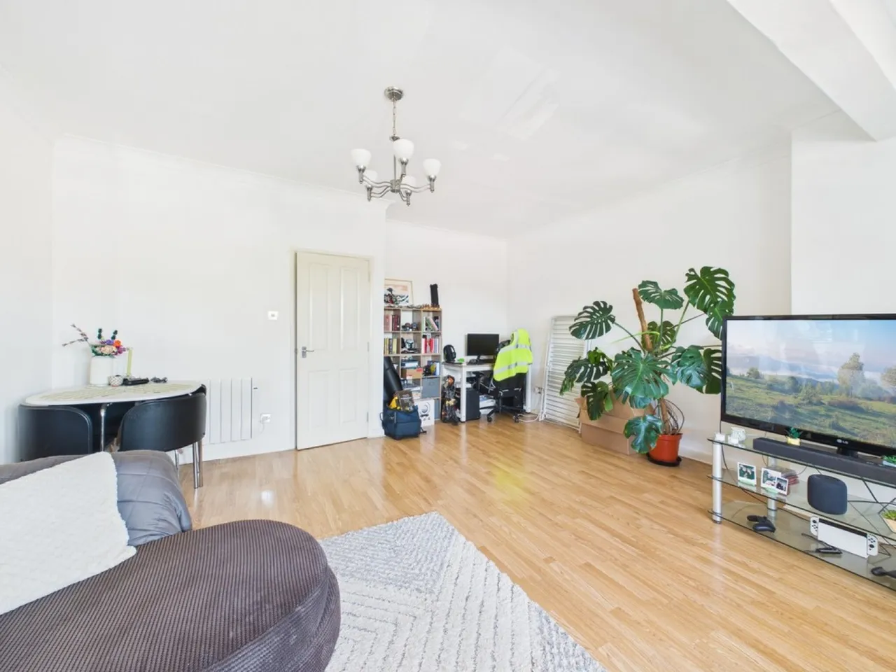 Highfield Close, Efford, Plymouth, photo 3