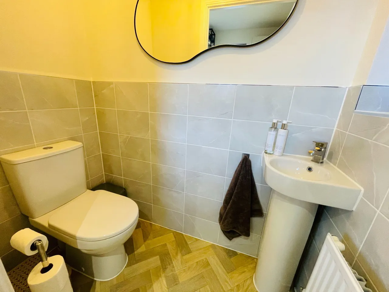 Cruck Barn Road, Penistone, photo 9