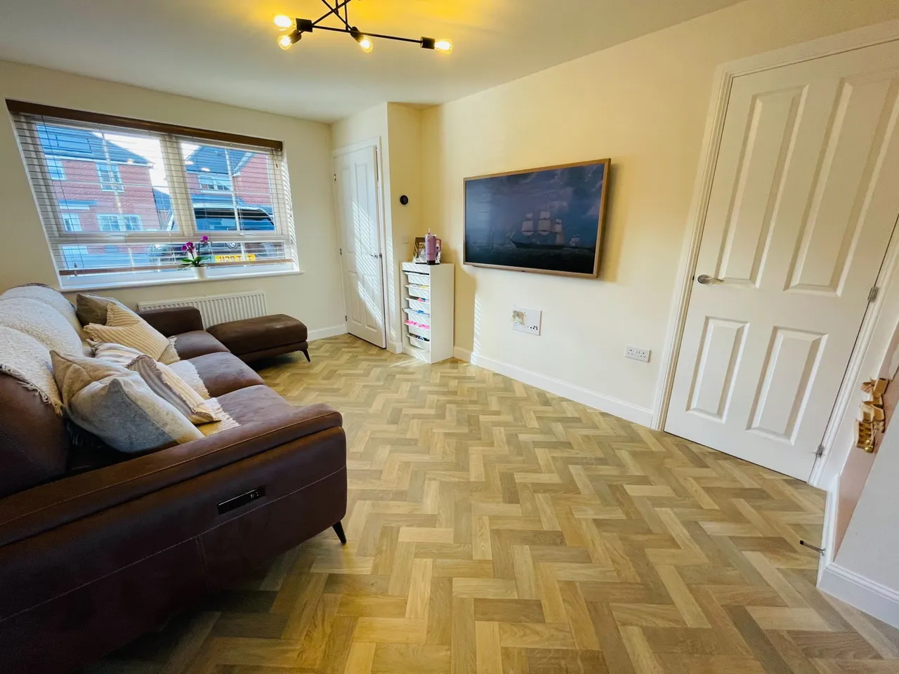 Cruck Barn Road, Penistone, photo 5