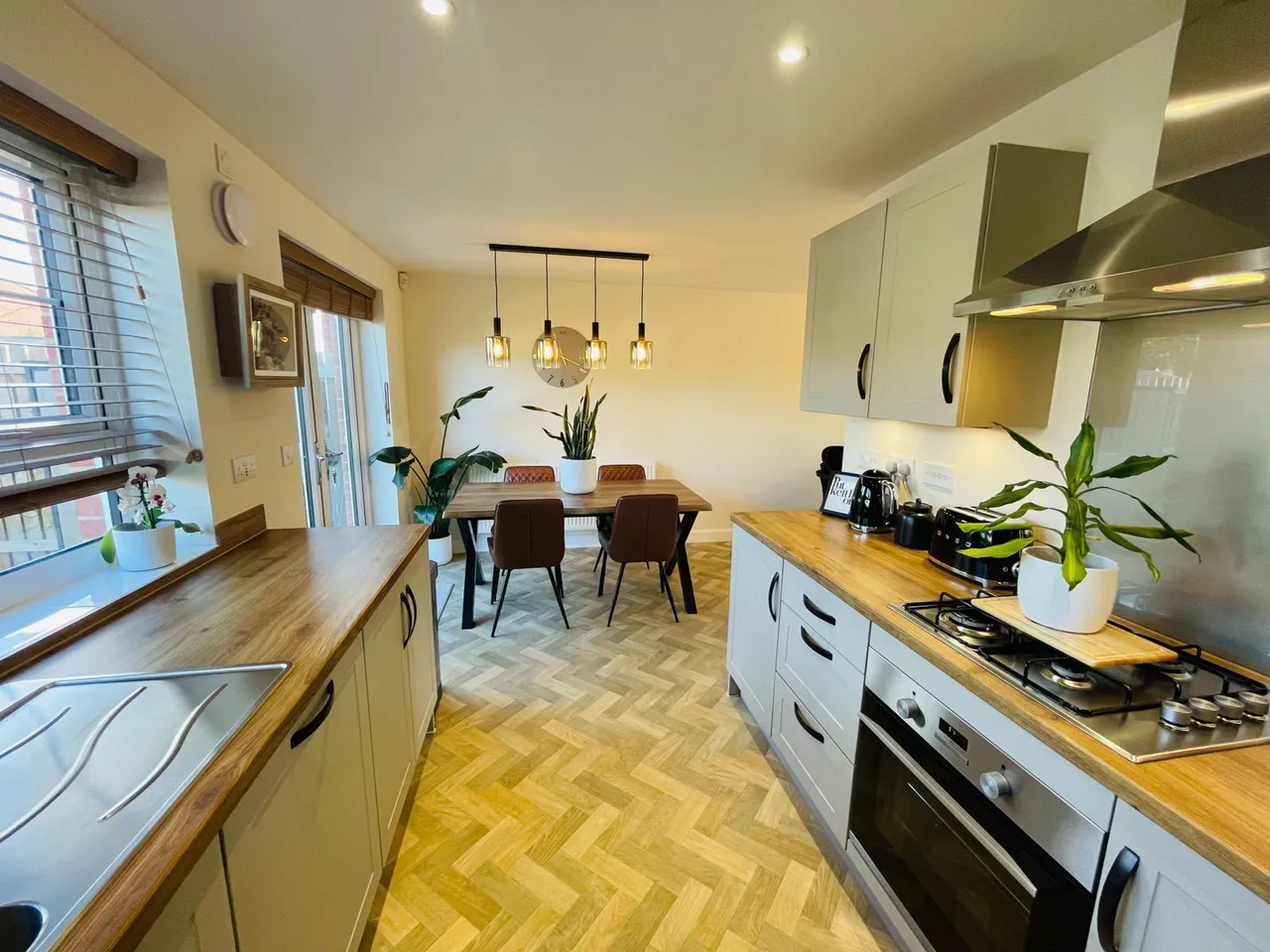 Cruck Barn Road, Penistone, photo 6