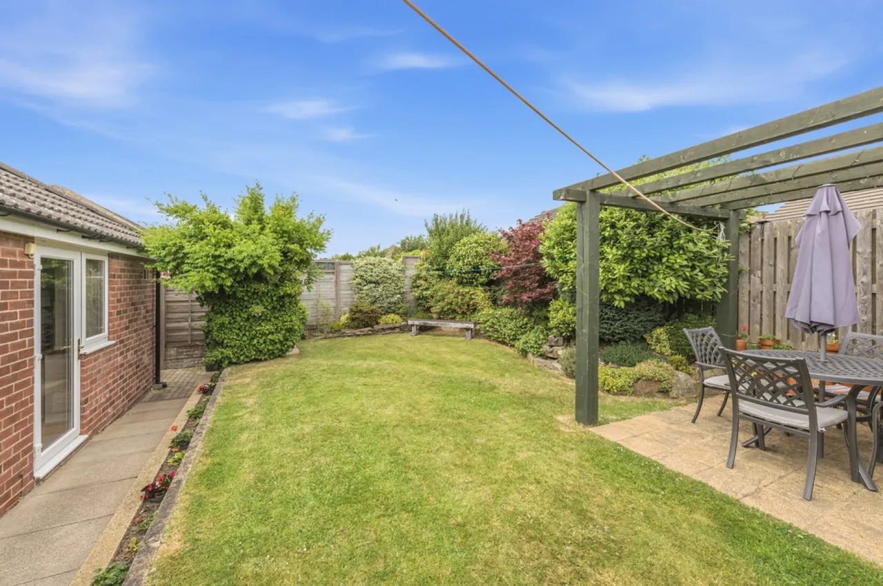Manor Park Way, Lepton, HD8, photo 3